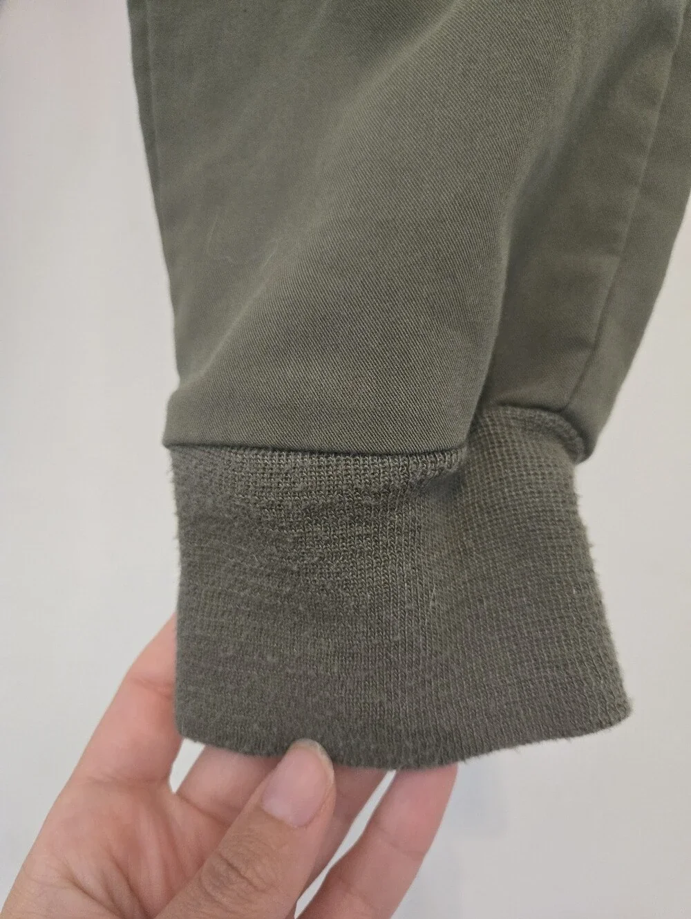 Men’s FIGS Tansen Jogger Scrub Pants Medium Short Moss Limited Edition Medical